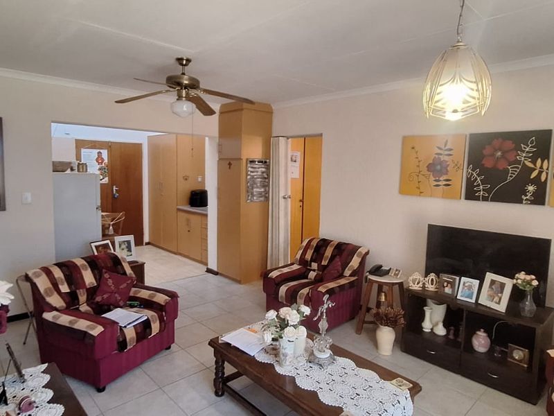 1 Bedroom apartment for sale in Retirement Village  - Photo 8