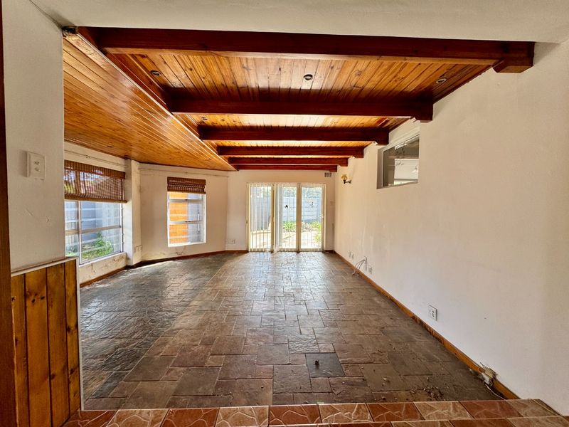 Welcoming All Offers - Renovators Dream - Photo 5