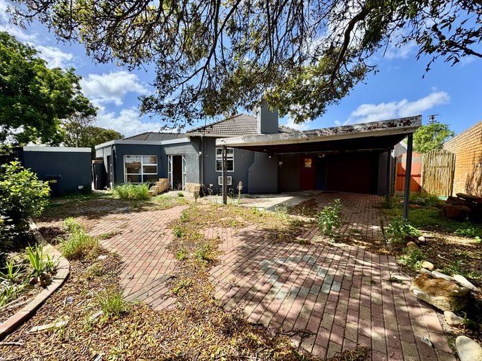 Property #2419138, House Sold in Thornton