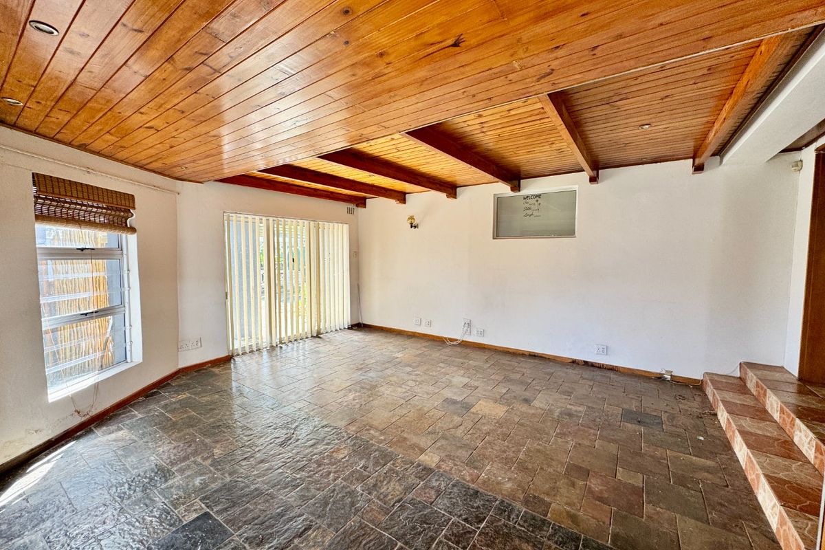 Welcoming All Offers - Renovators Dream - Photo 4