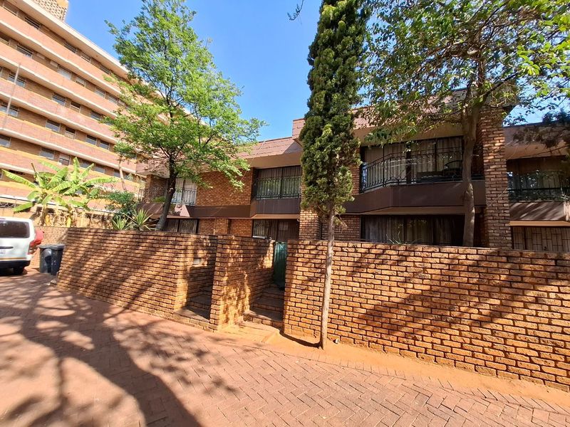 Facebrick Splendour in this extremely private Complex - Photo 9