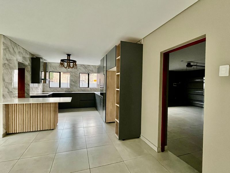 It's a Timeless Beauty - Photo 3