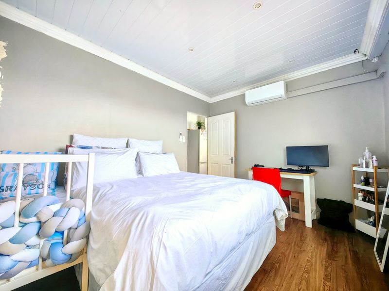 Investors Dream! Perfect Location! - Photo 7