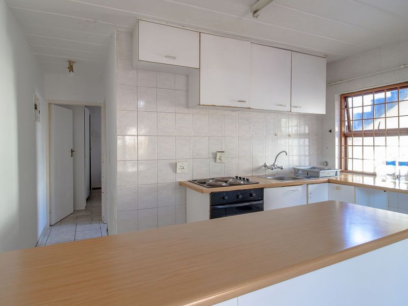 1 Bed, 1 Bath Garden Unit – Priced to Go! - Photo 10