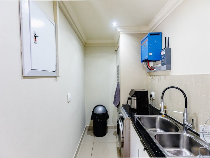 Lovely Modern Family House at the Farm Estate, Shelly Beach with Sea Views - Selling Fully Furnished !! - Photo 10