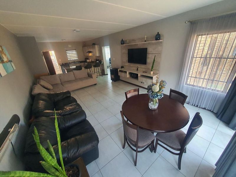 Home Layout and Features Overview - Photo 2