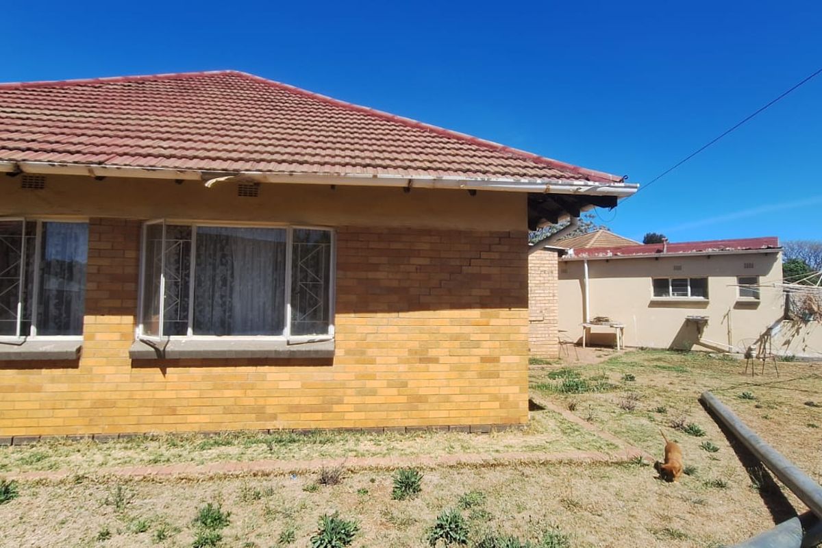 3 Bedroom House for sale in Stilfontein  - Photo 3