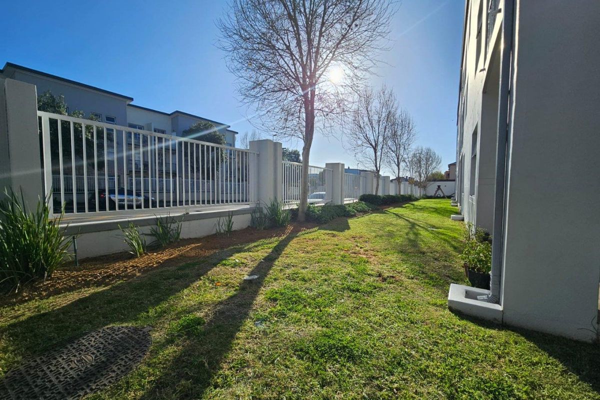 Pet friendly ground floor apartment for sale - Photo 4