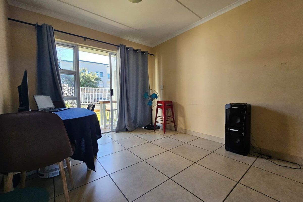 Pet friendly ground floor apartment for sale - Photo 5