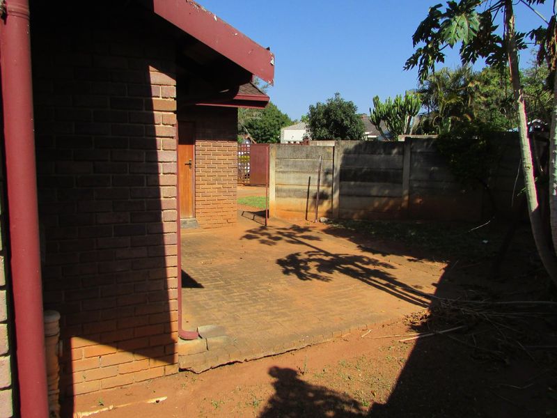 Spacious Family Home  - Photo 5