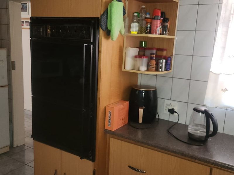 "Safety First: 24/7 Security in a Peaceful Setting!" - Photo 5