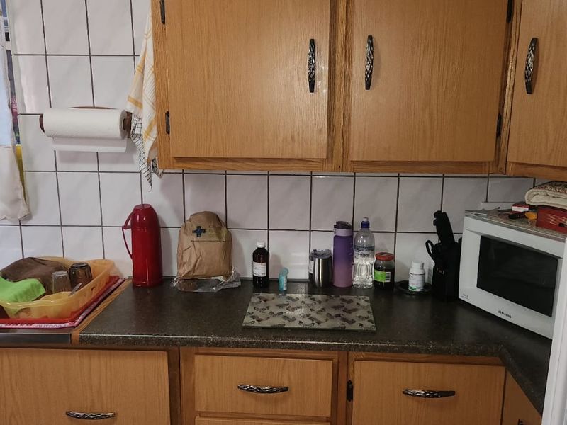 "Safety First: 24/7 Security in a Peaceful Setting!" - Photo 4