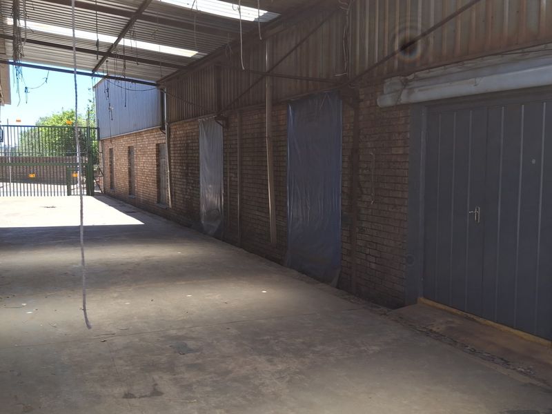 Prime Warehouse / Manufacturing / Light Industrial Space for Lease in Bronkhorstspruit Central - Photo 9