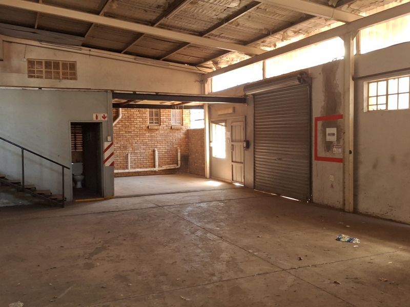 Prime Warehouse / Manufacturing / Light Industrial Space for Lease in Bronkhorstspruit Central - Photo 8