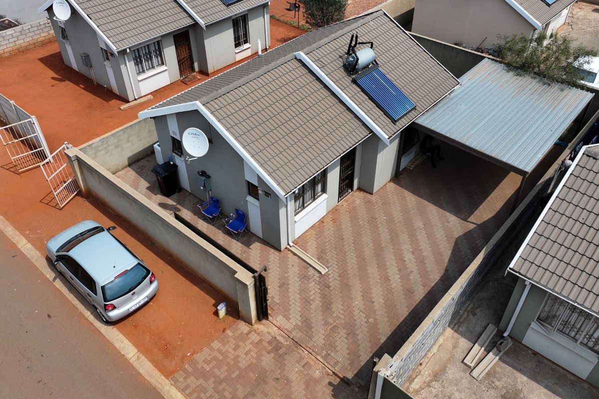 Spacious 2Bedroom House for Sale in Sky City - Photo 4