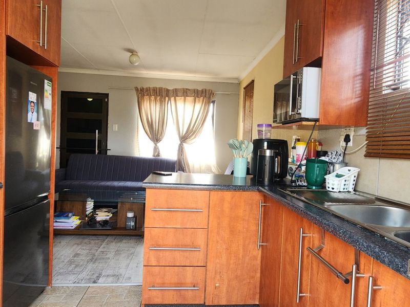 Spacious 2Bedroom House for Sale in Sky City - Photo 7