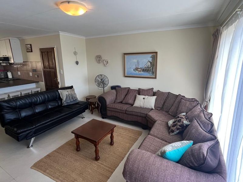 Stylish 2 Bedroom Apartment for Sale in Aston Bay Just 550m from the Beach - Photo 10