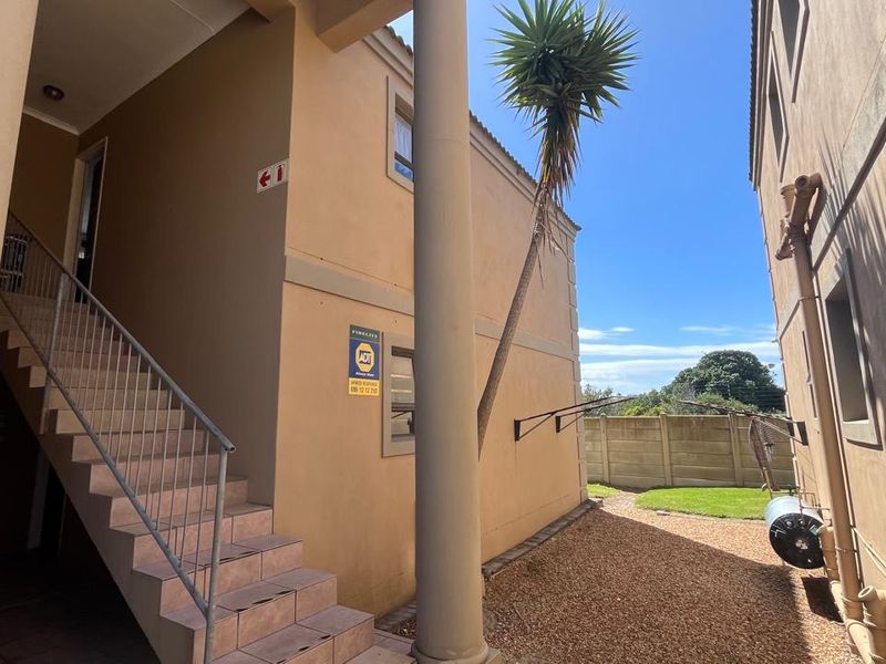 Stylish 2 Bedroom Apartment for Sale in Aston Bay Just 550m from the Beach - Photo 6