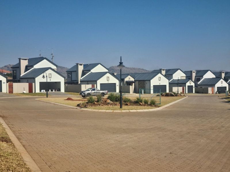BRAND NEW MODERN FOUR Bedroom House for Sale in La Camargue Private Country Estate.  STILL TO BE BUILD - Photo 2