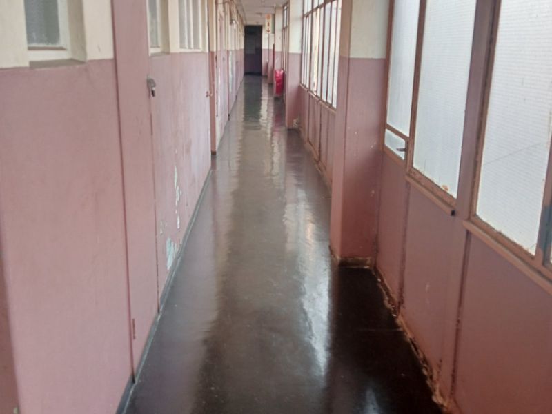 Spacious Apartment with Bonus Room and 24-Hour Security - Photo 8