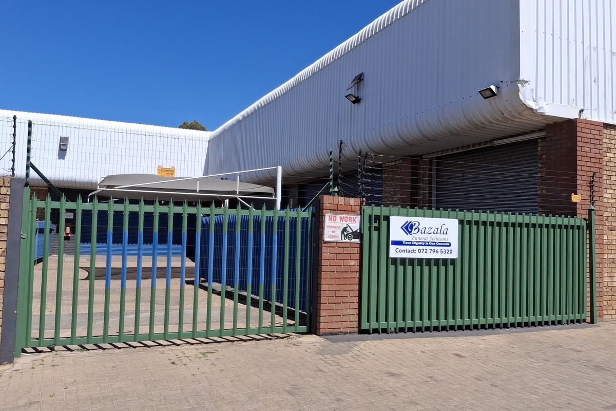 Storage / Warehouse / Manufacturing / Light Industrial Space units to let (60 sq. meters to 225 sq. meters) in Bronkhorstspruit Central - Photo 2