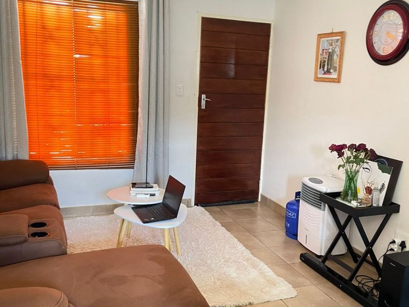 Stunning 2 bedroom house for sale with 1 bathroom.  - Photo 10