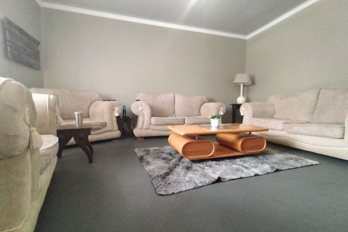 Charming 3-Bedroom Home in Stilfontein - Photo 5