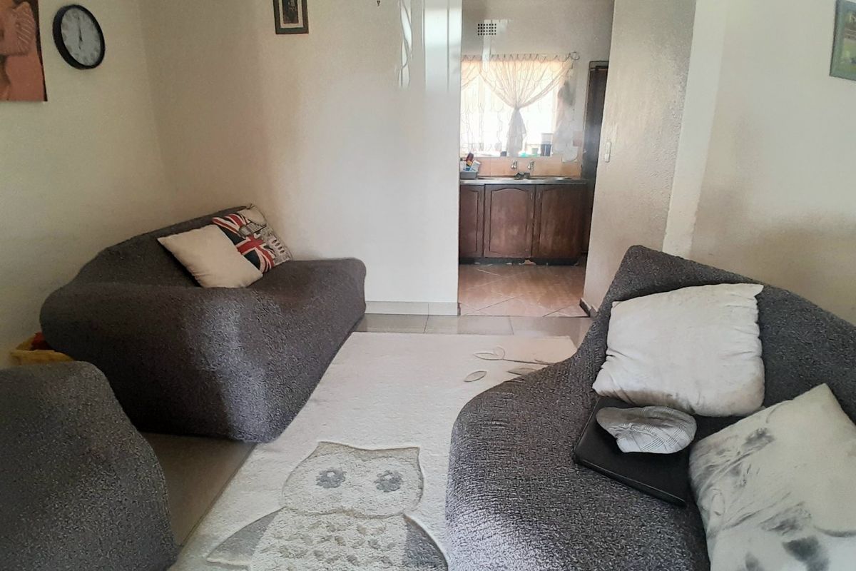 4 Bedroom Freehold property available for sale in Noordwyk - Photo 5