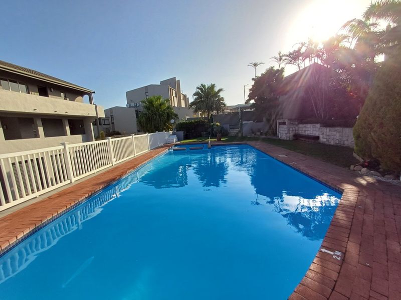 4 Bedroom pet friendly home with a gate to the beach - Photo 4