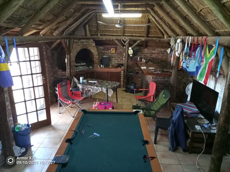 Charming 3-Bedroom Home for Sale in Orkney - Photo 8