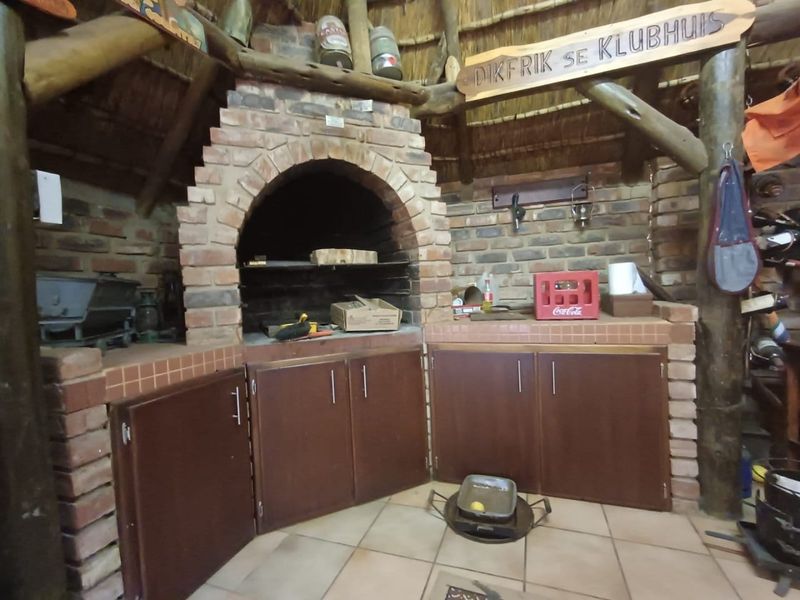 Charming 3-Bedroom Home for Sale in Orkney - Photo 6