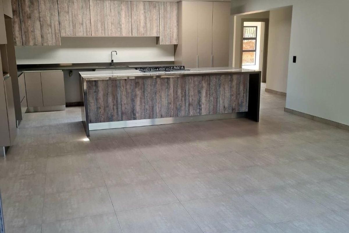 Modern-Contemporary Riverfront Luxury - Photo 3