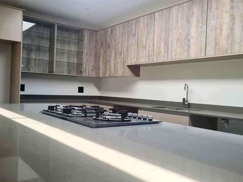 Modern-Contemporary Riverfront Luxury - Photo 4