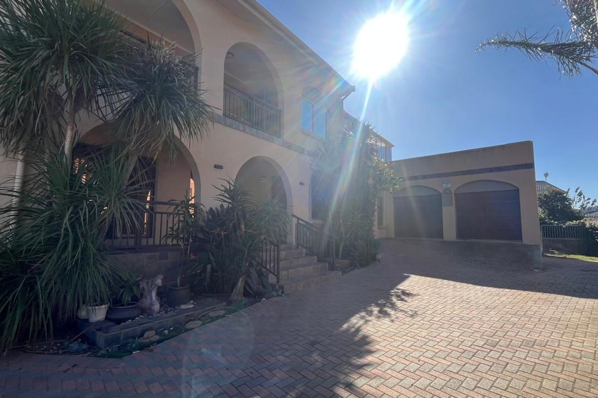 Versatile coastal living with sea views in Wavecrest - Photo 3