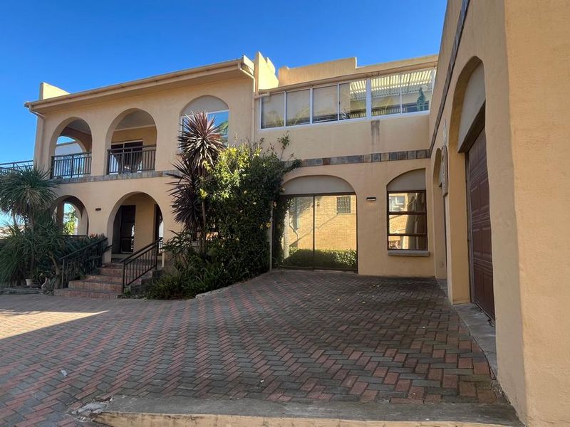 Versatile coastal living with sea views in Wavecrest - Photo 7