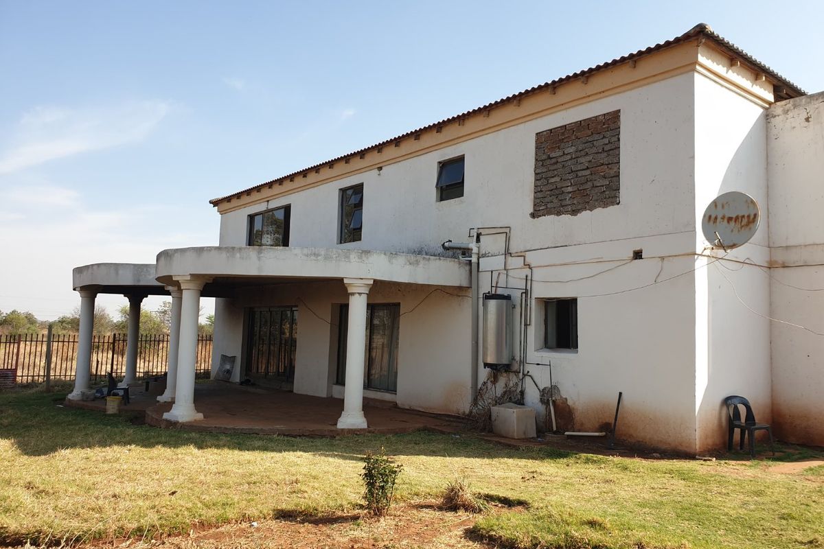Versatile Farm with Guesthouse and Business Rights for Sale on the N12 - Photo 3
