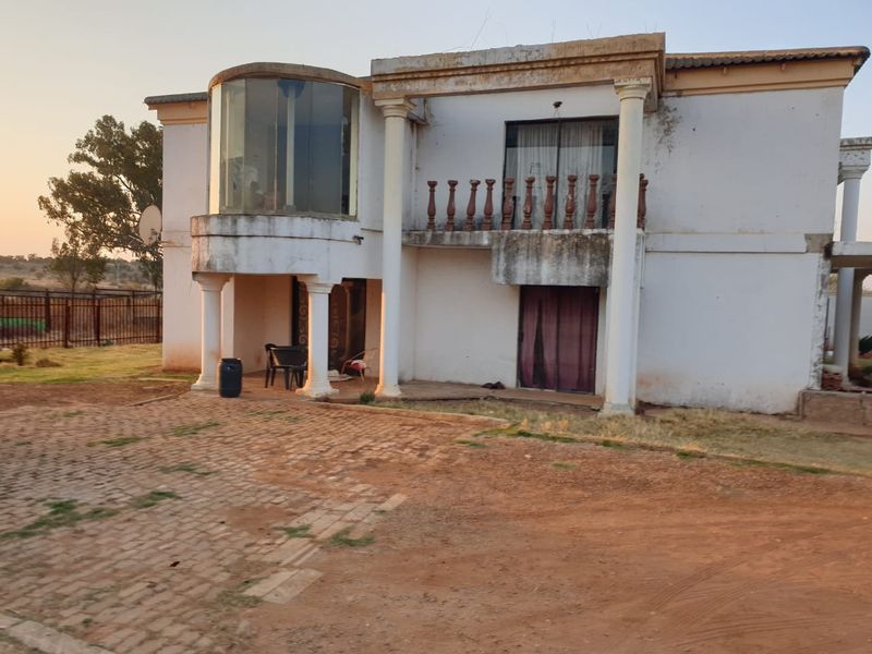 Versatile Farm with Guesthouse and Business Rights for Sale on the N12 - Photo 2