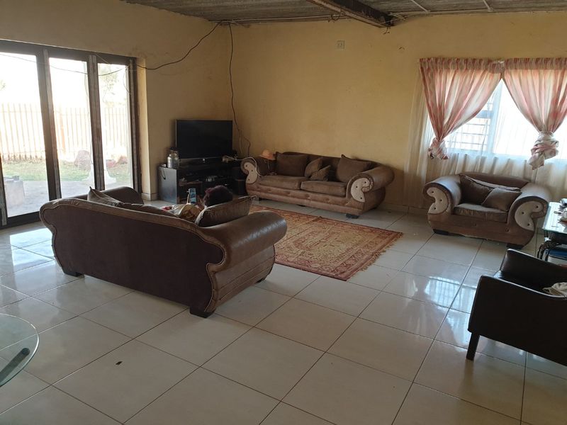 Versatile Farm with Guesthouse and Business Rights for Sale on the N12 - Photo 9