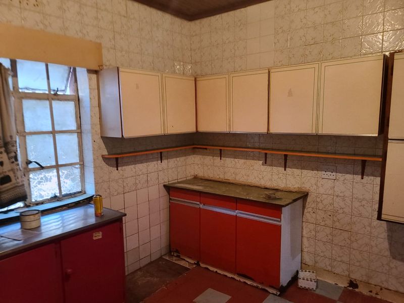 8 Bed Investment Property with Strong Rental Income - Photo 9