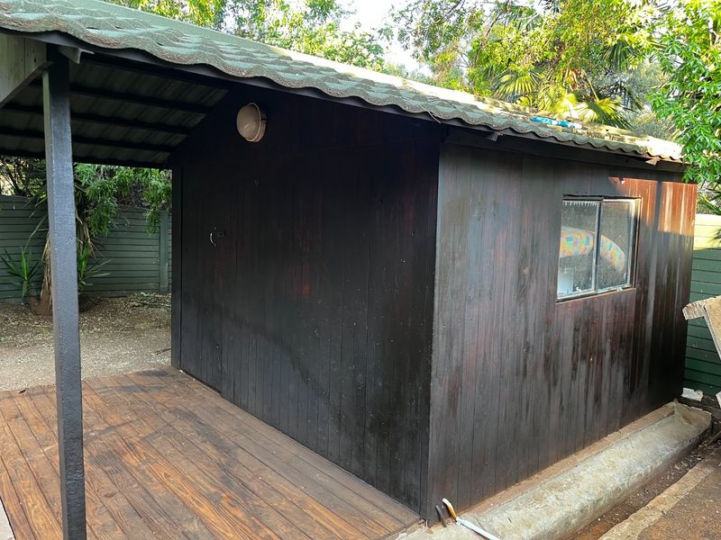 Move - in ready home with endless posibilities. perfectly designed for family living, also offers opportunity to tranform into an Air  BNB. - Photo 10