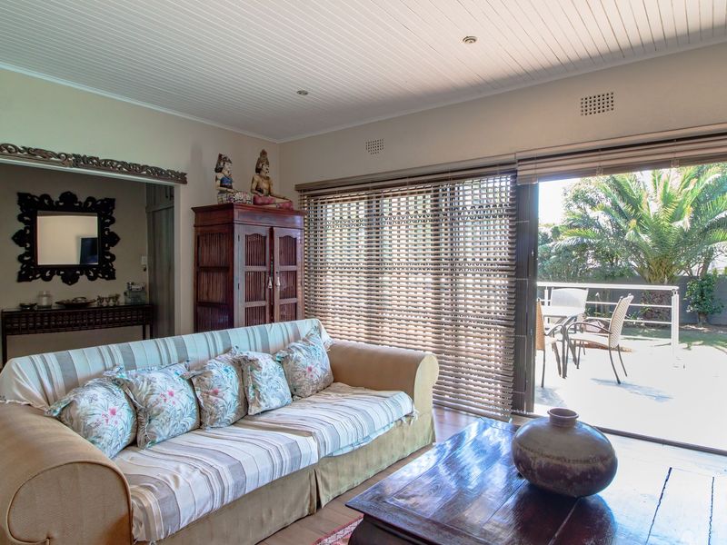 Delightful Family home in sought after Edenglen. Excellent location - Photo 9