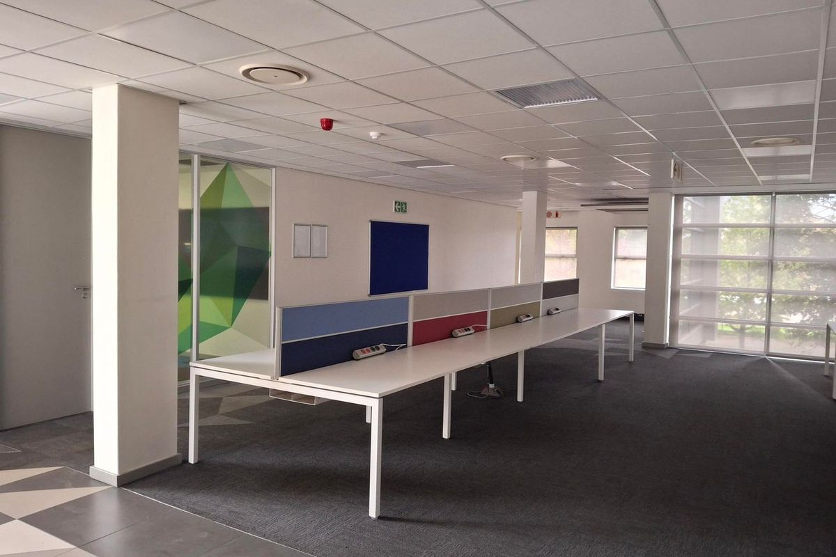 **Premium Office Space | 24/7 Security & Backup Power Included** - Photo 5