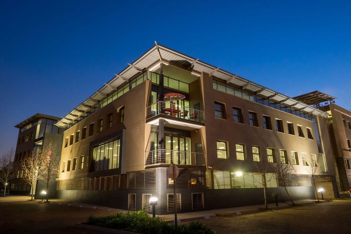 **Premium Office Space | 24/7 Security & Backup Power Included** - Photo 2