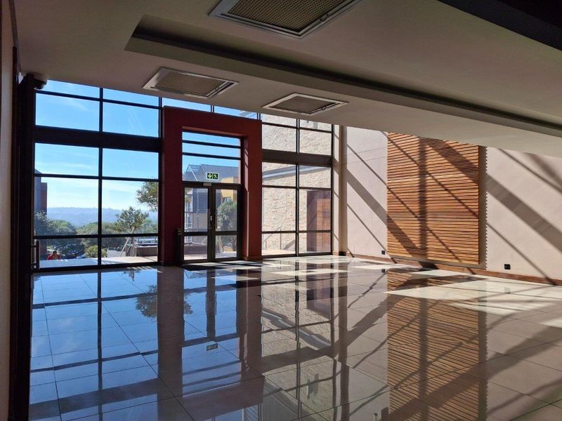 Prime Office Location with Excellent Amenities & Security - Photo 3