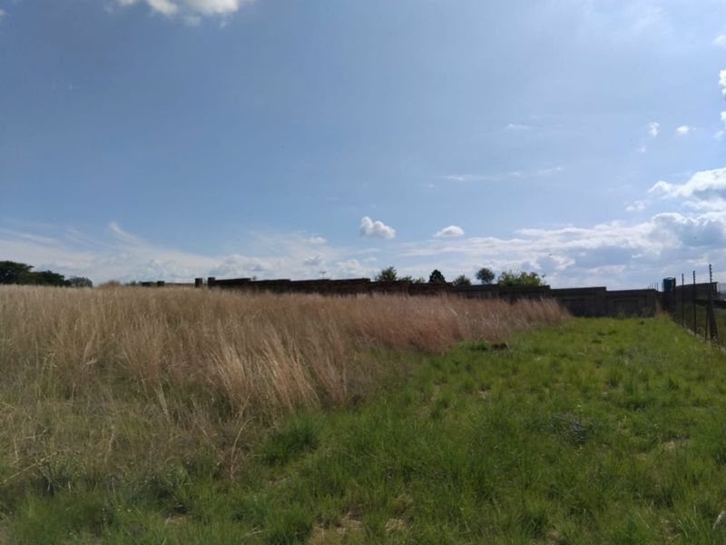 10 000 SQUARE METERS VACANT LAND/STAND PROPERTY FOR SALE - Photo 8