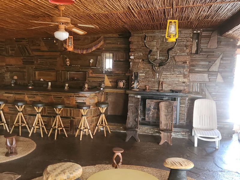 Luxury Meets Agriculture: Your Dream Estate Awaits! - Photo 10