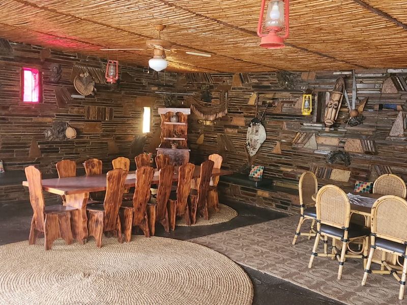 Luxury Meets Agriculture: Your Dream Estate Awaits! - Photo 8