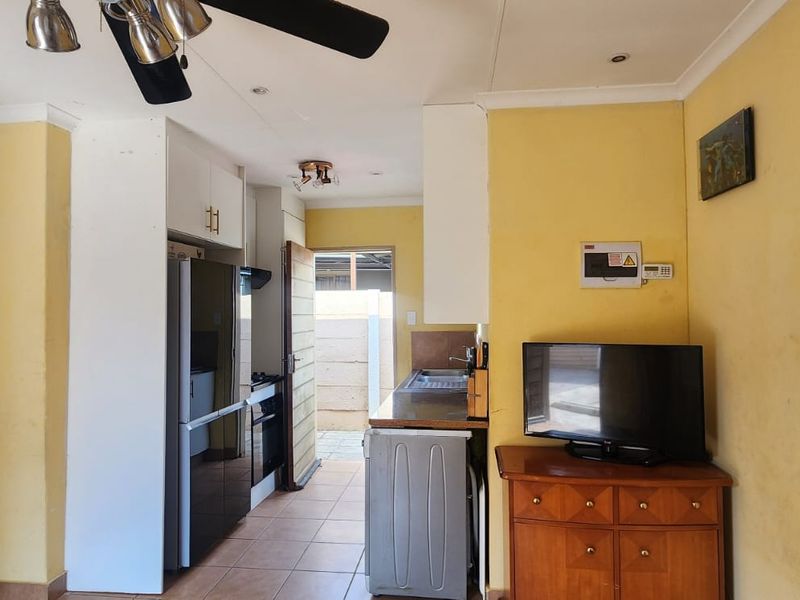 Charming 3 bedroom gem 4 sale  - Photo 6