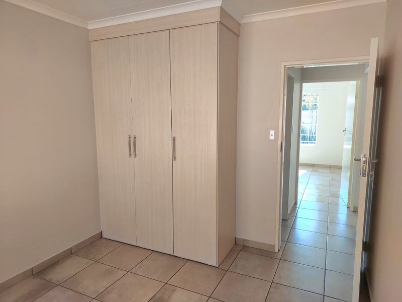 Townhouse for Sale – Ngwenya River Estate, Brits - Photo 4