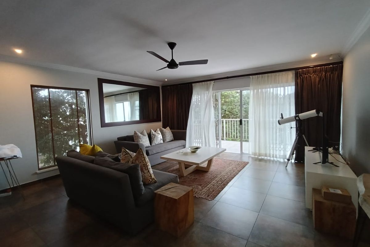 To let in Umhlanga, furnished 3 bedroom townhouse with breaker views. - Photo 4